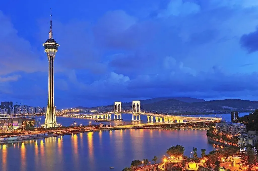 **  Holiday Hotel Macao Kina